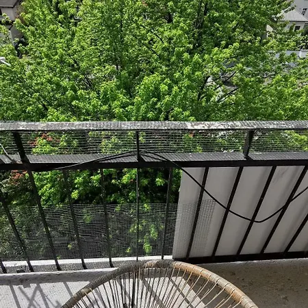 Mango Lu Z Balkonem, Plaza 300m アパート *