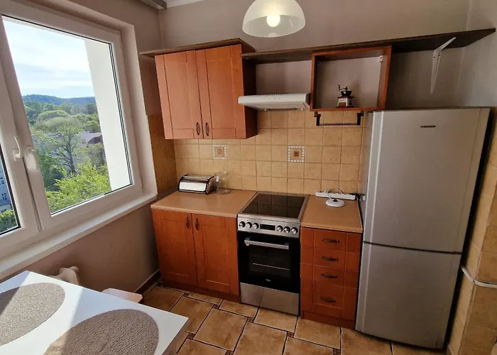 Mango Lu Z Balkonem, Plaza 300m